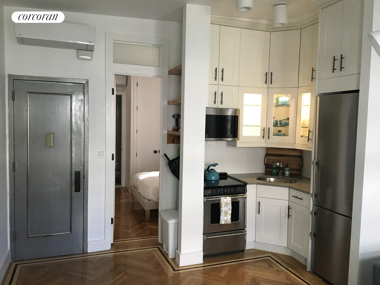 #1 photo, New York City, マンハッタン Hells Kitchen , NY 10036