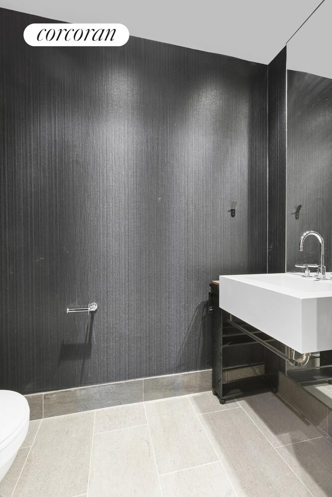 #12 photo, New York City, Lower East Side , NY 10002