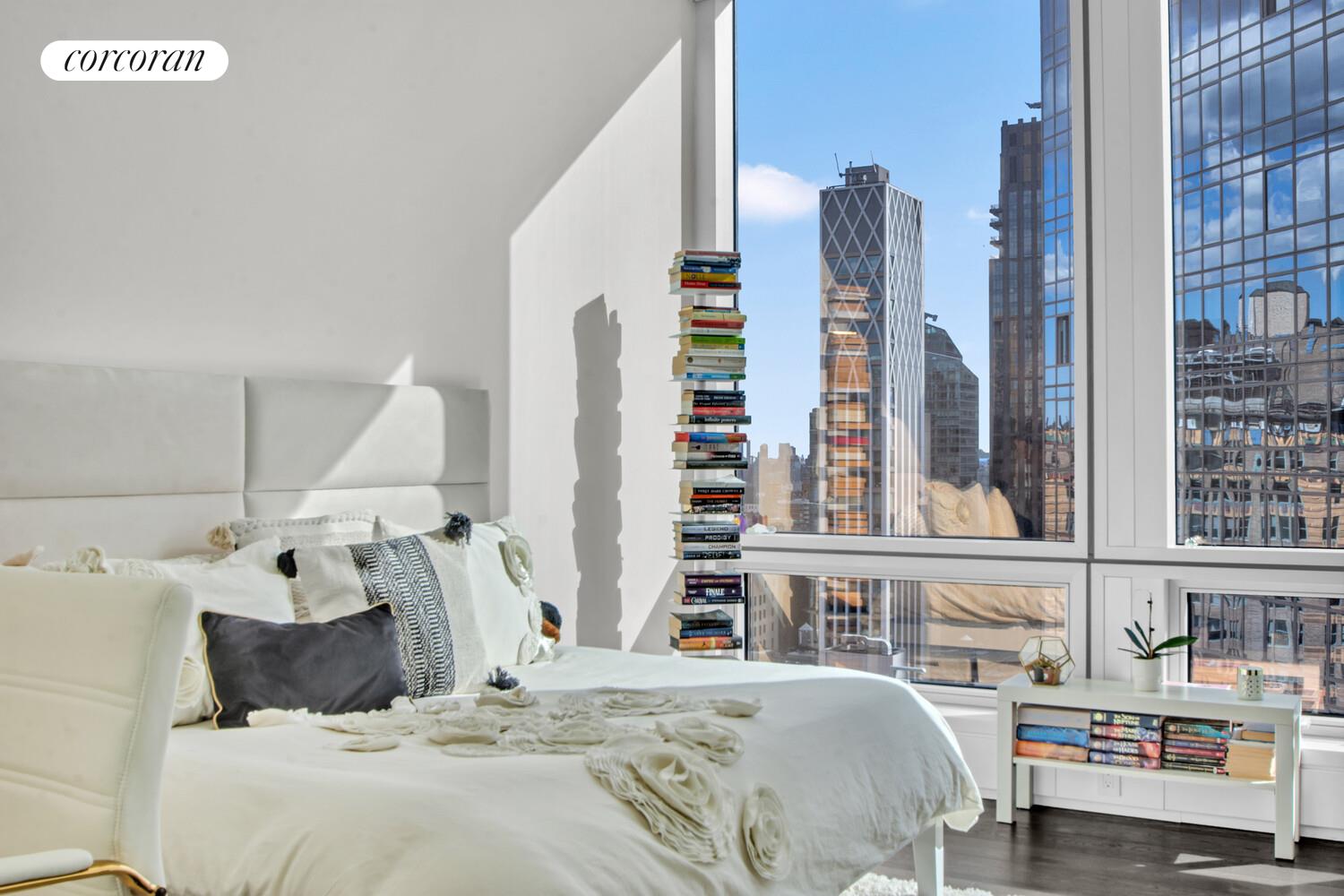 #11 photo, New York City, Midtown , NY 10016