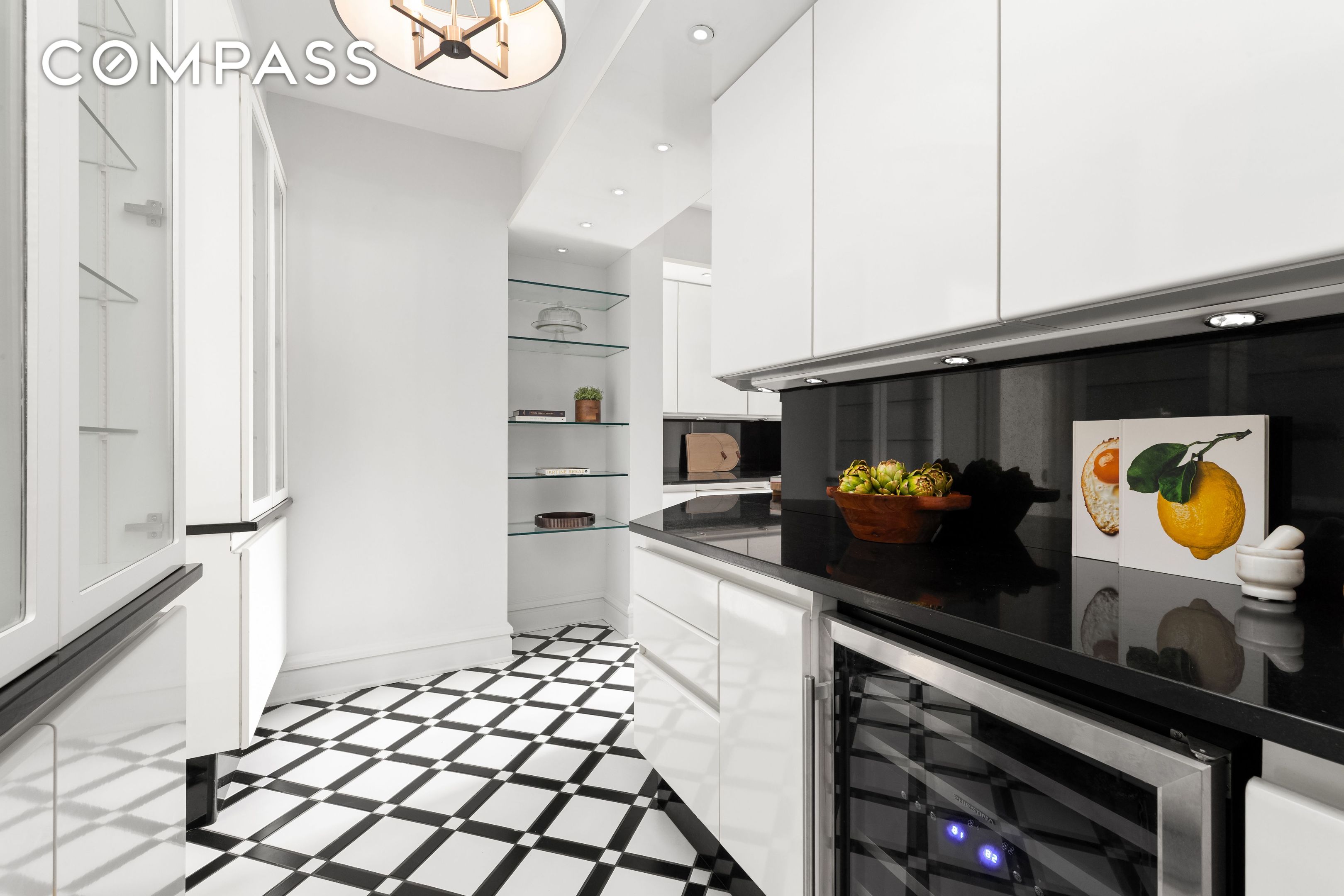 #13 photo, 975 Park Avenue, Upper East Side , NY 10028