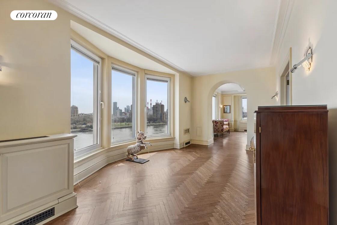 #5 photo, 1 E END Avenue, マンハッタン Yorkville , NY 10075