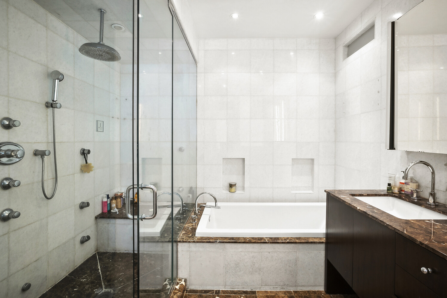 #9 photo, 209 E 31ST Street, Kips Bay , NY 10016