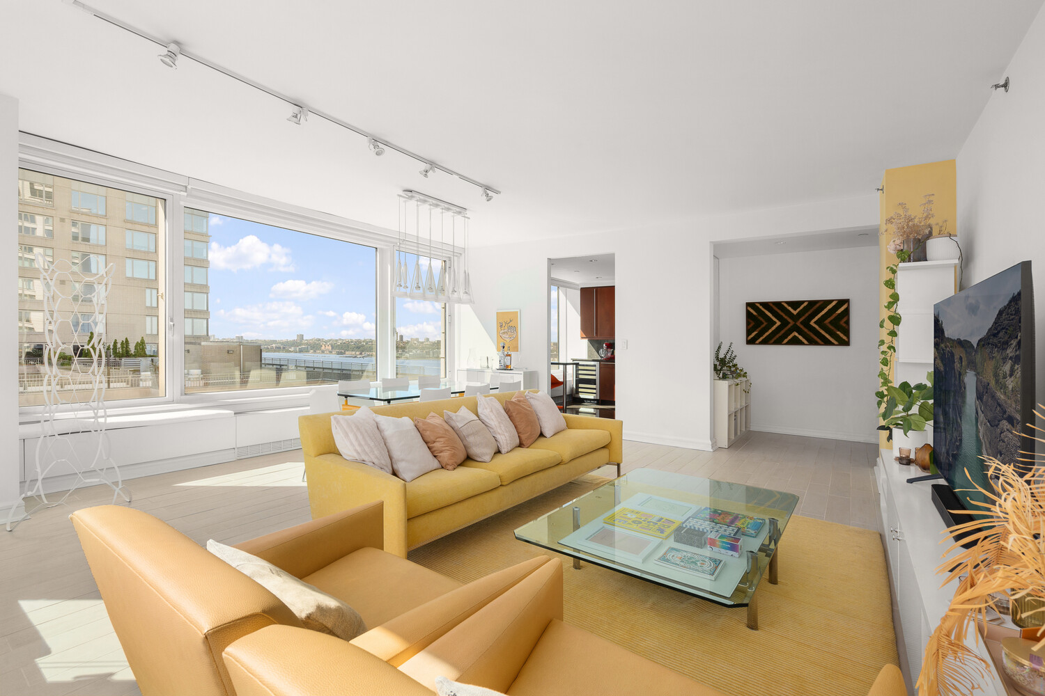 #1 photo, 240 RIVERSIDE Boulevard, Lincoln Square , NY 10069