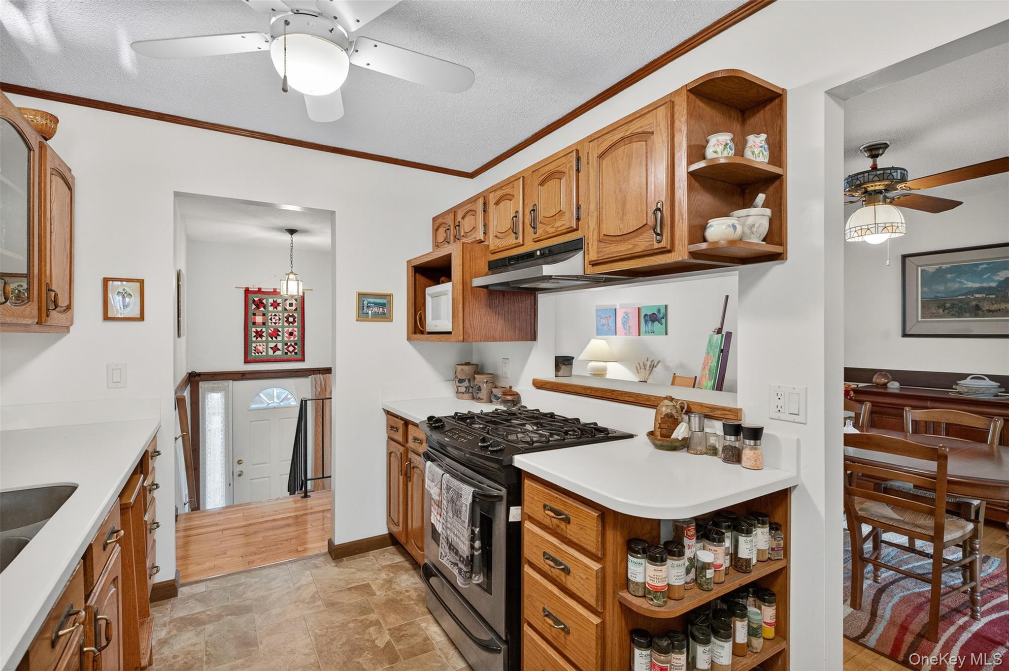 #8 photo, 102 Sutton Park Road, Poughkeepsie , NY 12603