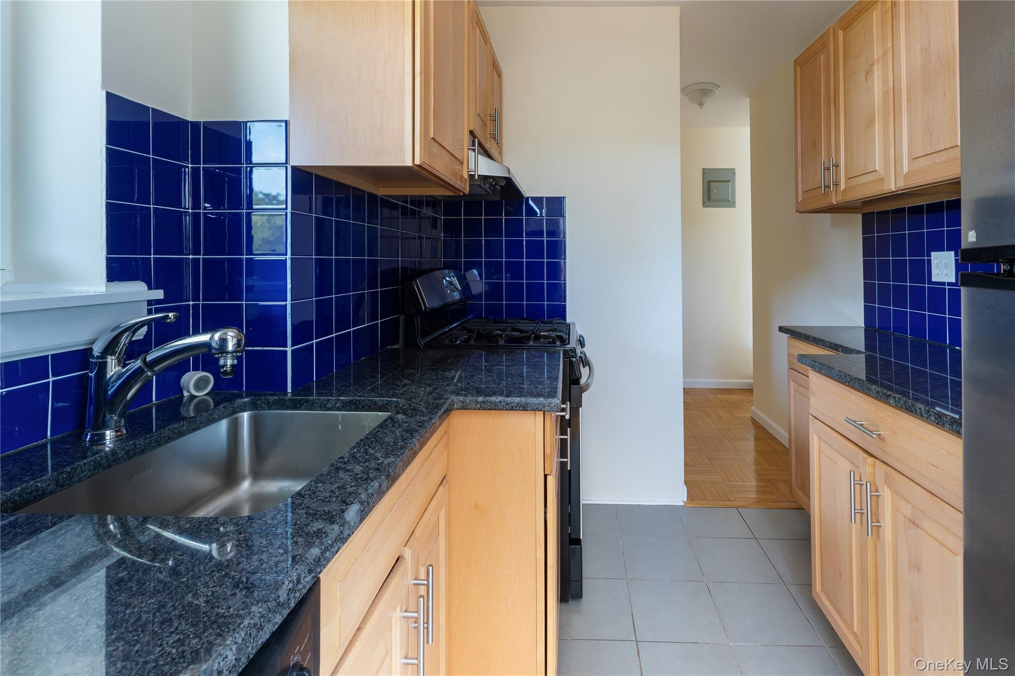 #8 photo, 5355 Henry Hudson Parkway, ブロンクス区 Bronx , NY 10471