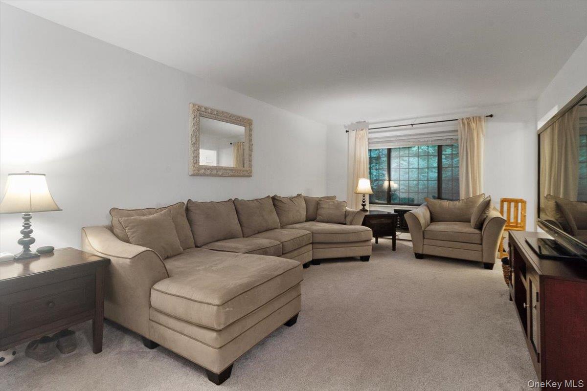 #2 photo, 36 Foxwood Drive, Pleasantville , NY 10570