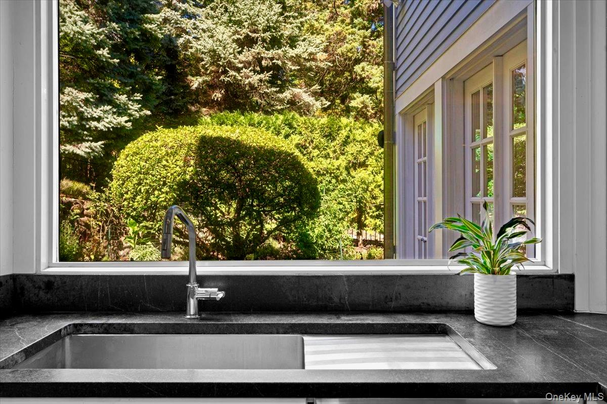 #18 photo, 245 River Road, Nyack , NY 10960