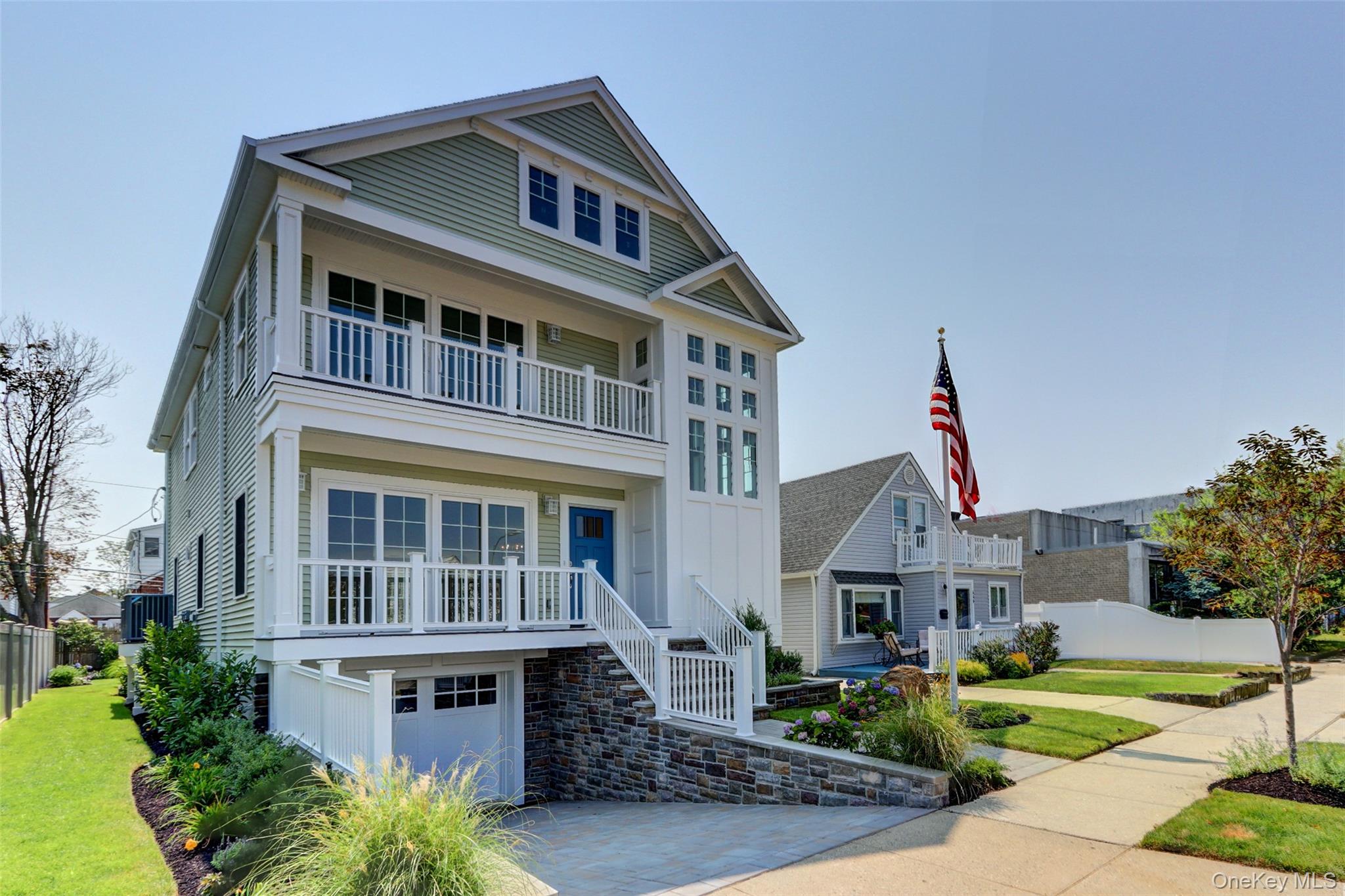 #2 photo, 538 W Walnut Street, ナッソー郡 Long Beach , NY 11561