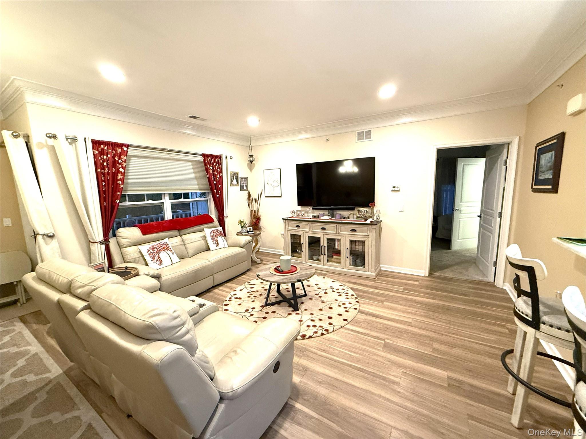 #10 photo, 1634 Finch Lane, Central Islip , NY 11722