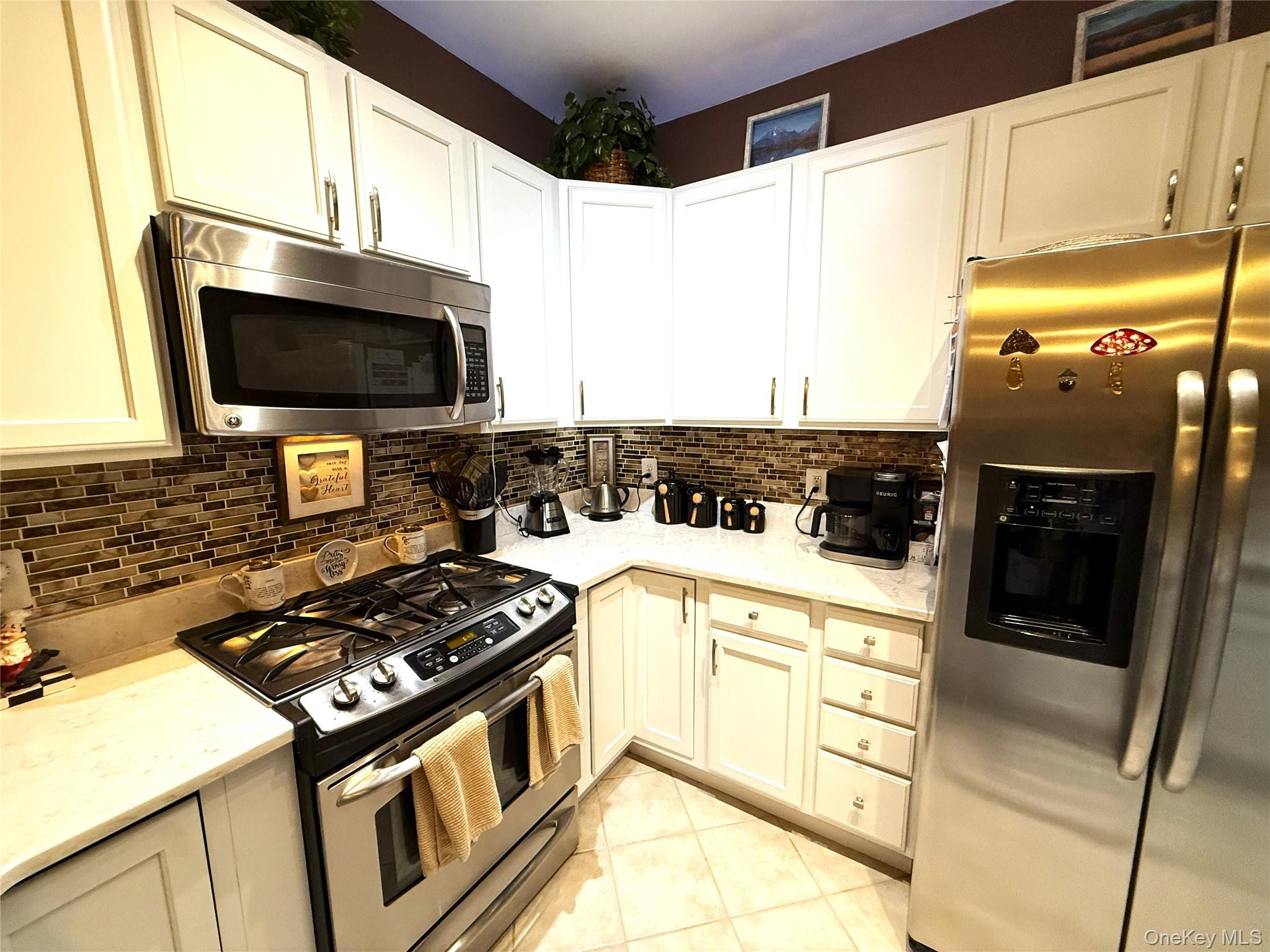 #17 photo, 1634 Finch Lane, Central Islip , NY 11722