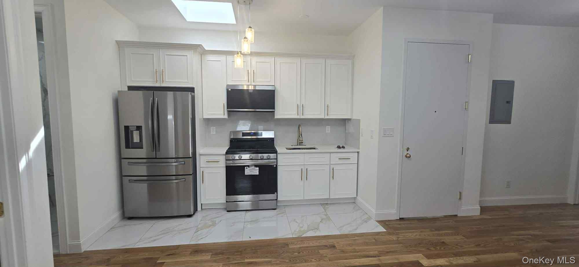 #2 photo, 19 Milford Street, Brooklyn , NY 11208