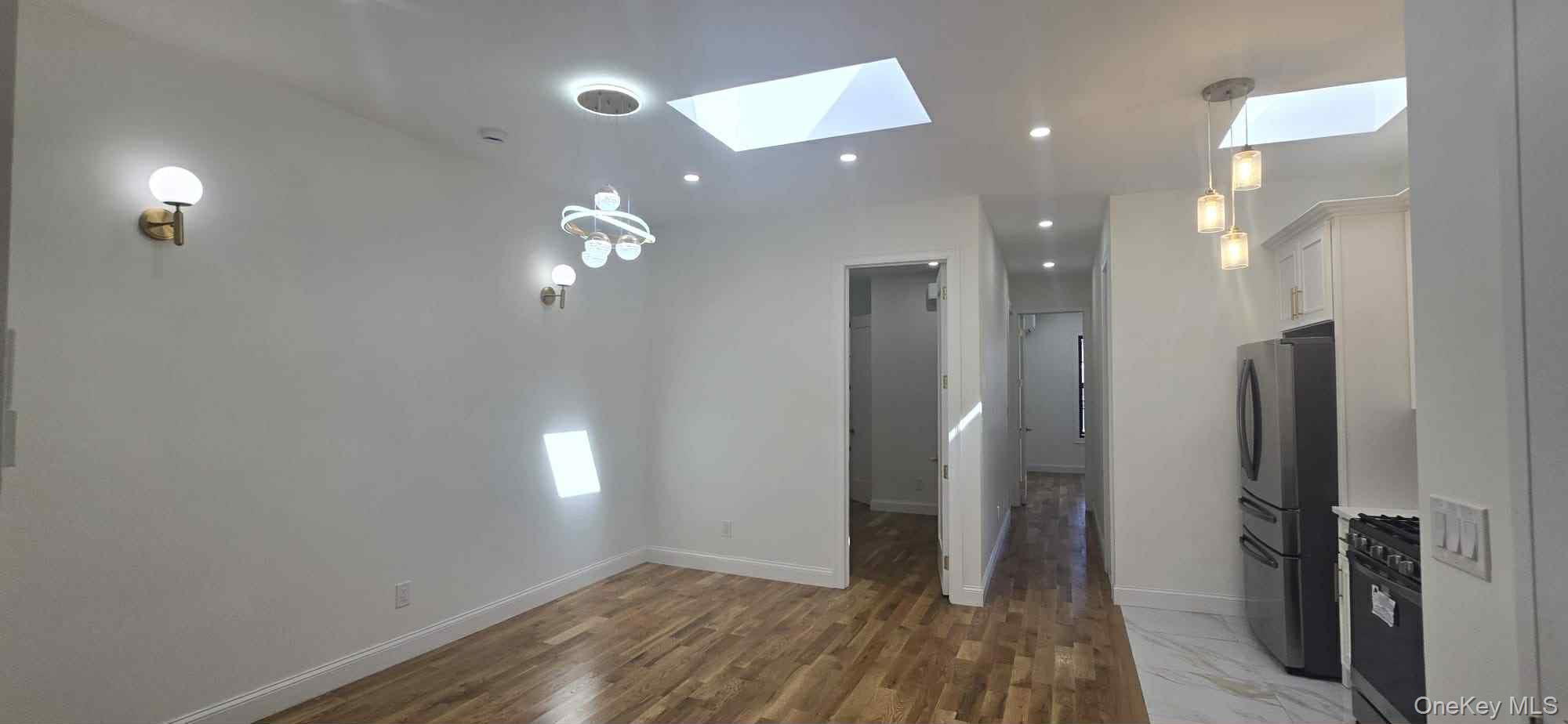 #3 photo, 19 Milford Street, Brooklyn , NY 11208