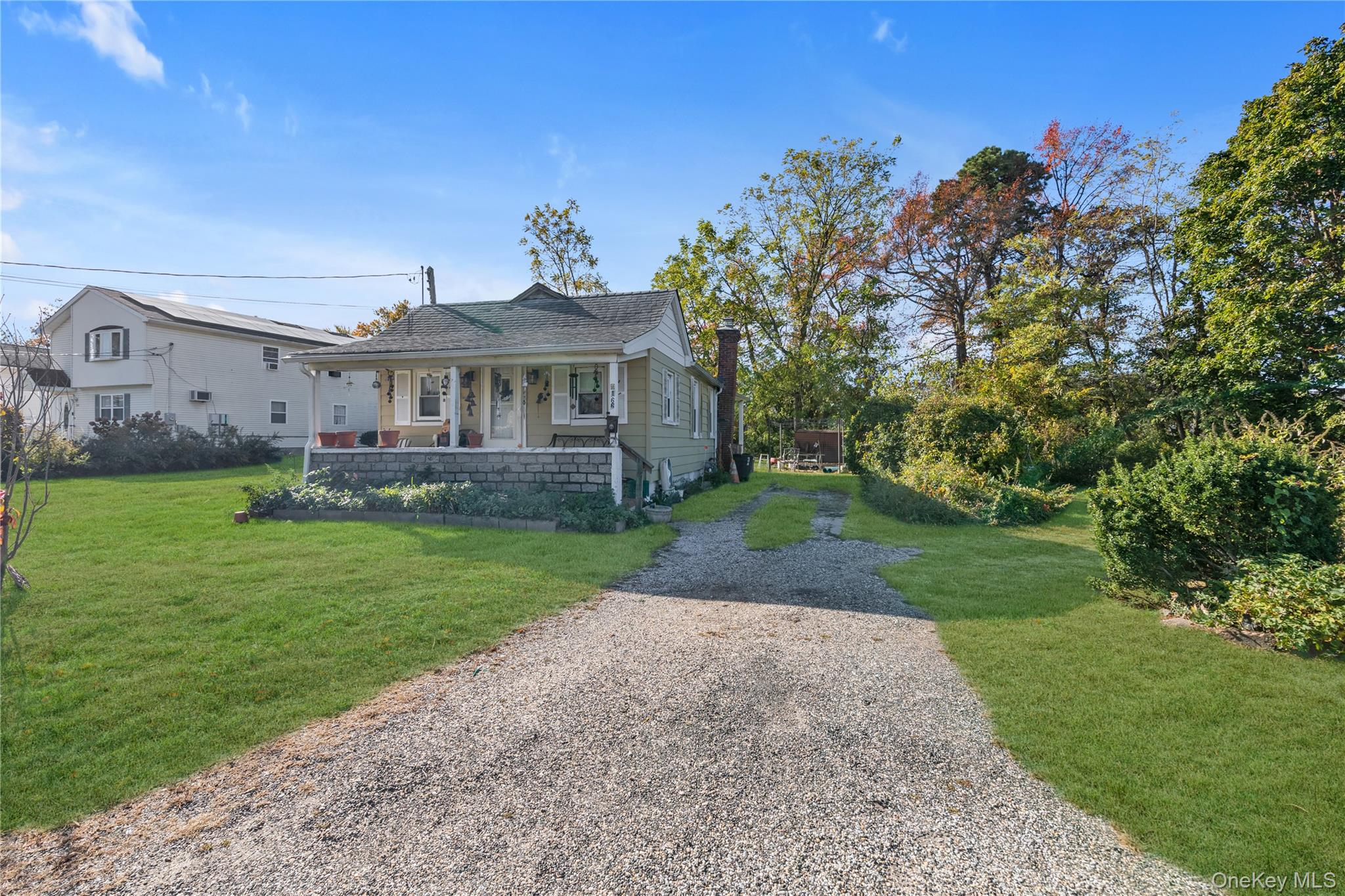 #3 photo, 166 & 170 Woodrow Parkway, West Babylon , NY 11704