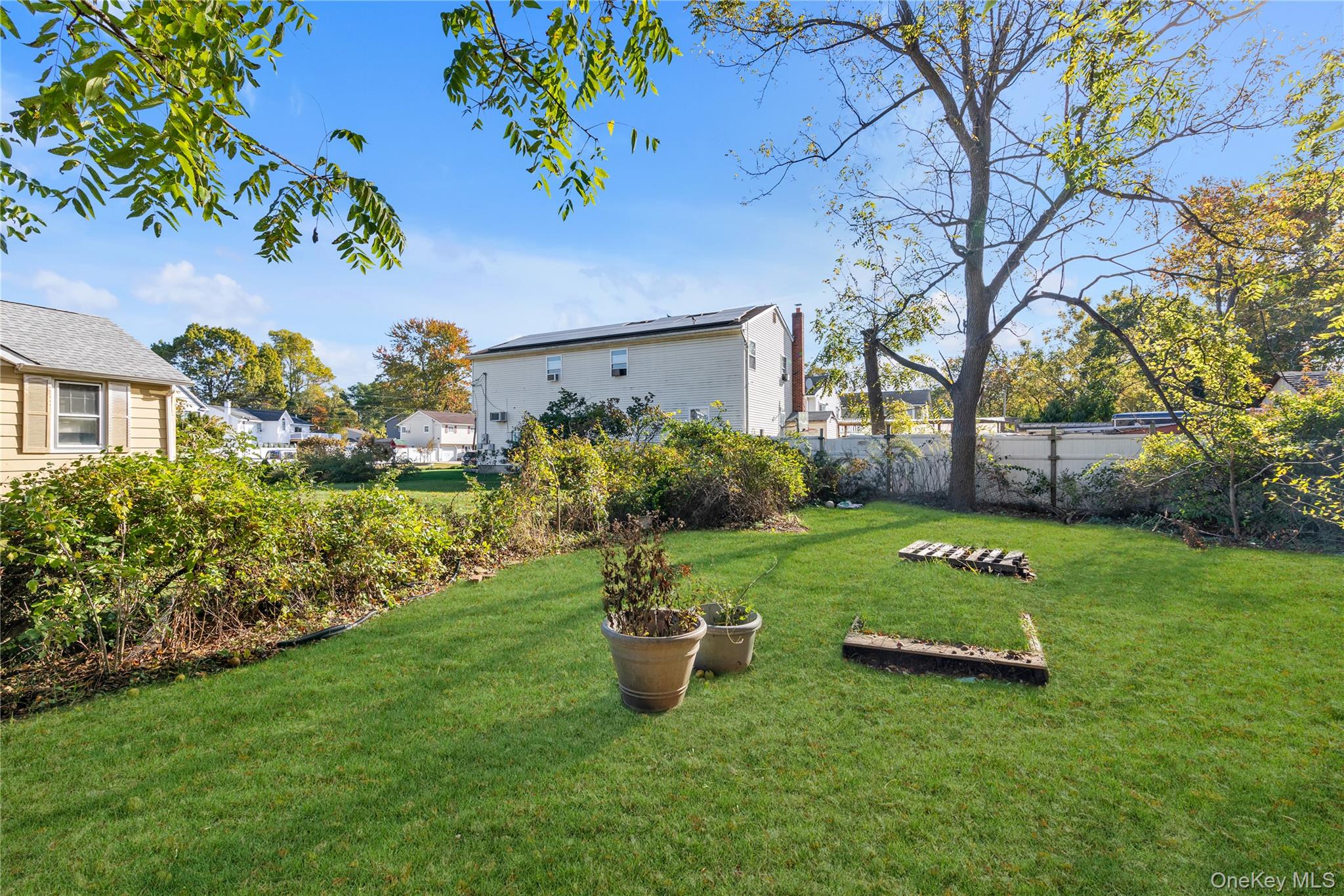 #9 photo, 166 & 170 Woodrow Parkway, West Babylon , NY 11704