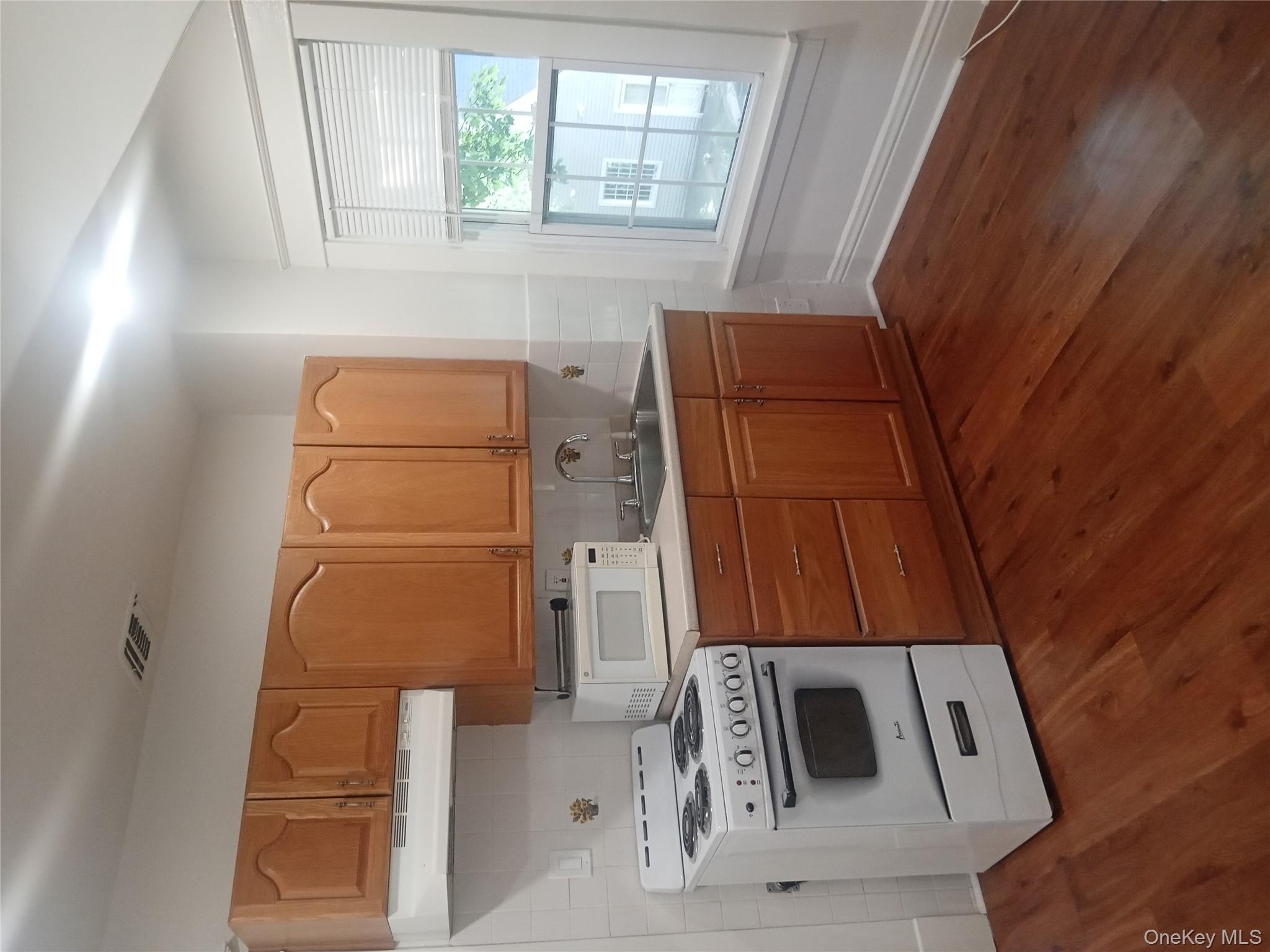 #4 photo, 362 Charles Street, West Hempstead , NY 11552