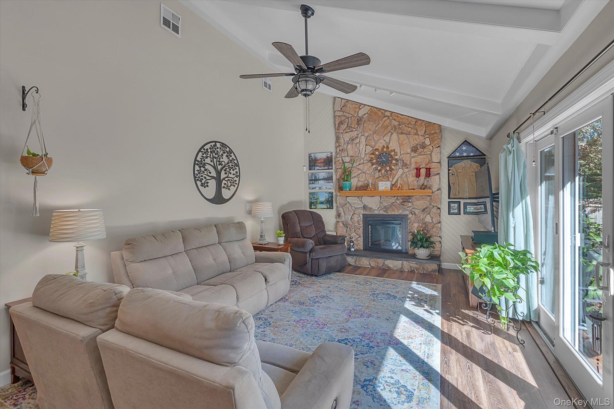 #11 photo, 41 Landing Lane, Port Jefferson , NY 11777