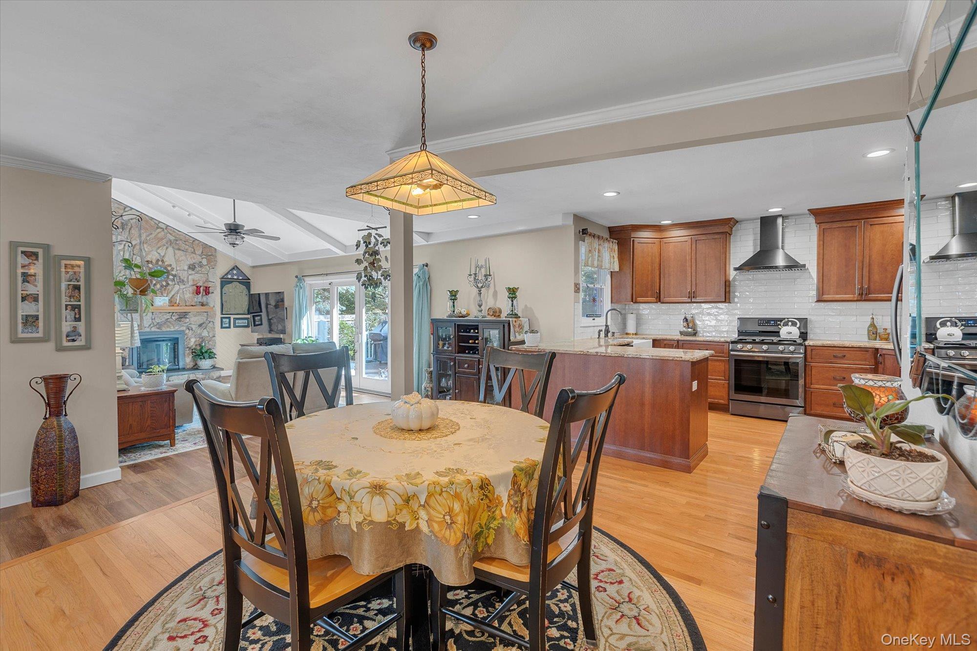 #8 photo, 41 Landing Lane, Port Jefferson , NY 11777