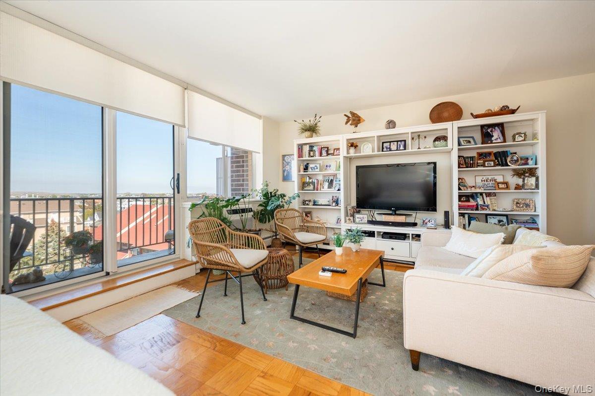 #7 photo, 650 Shore Road, ナッソー郡 Long Beach , NY 11561