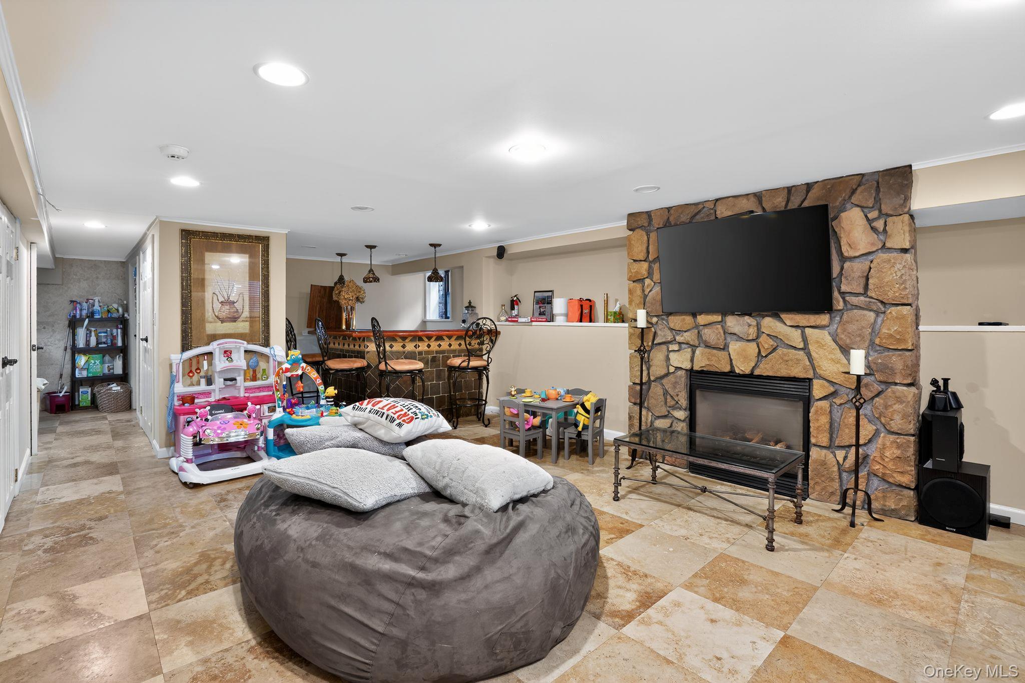 #6 photo, 915 Malba Drive, クイーンズ区 Malba , NY 11357