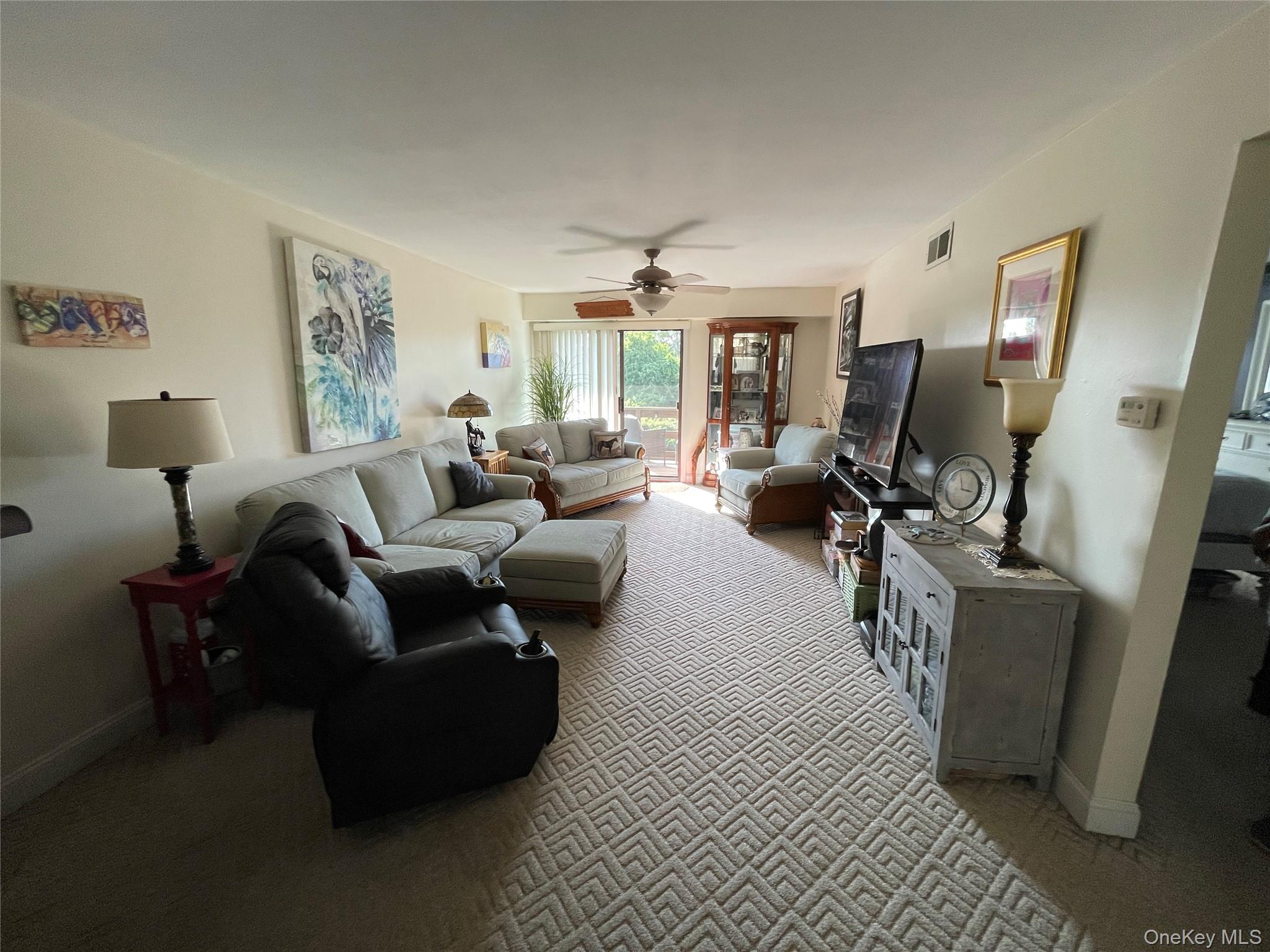 #17 photo, 107 Mariners Way, 东长岛 Copiague , NY 11726