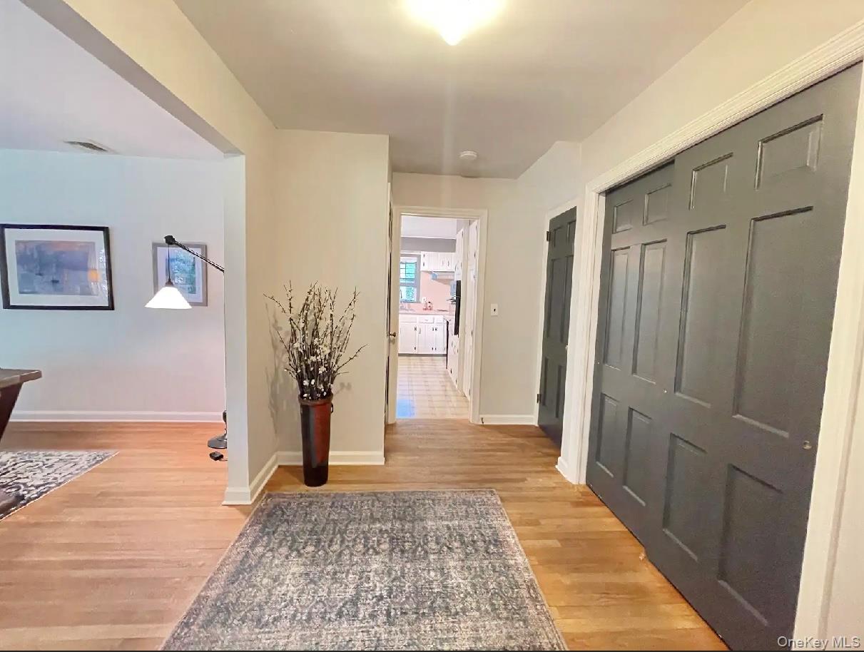 #15 photo, 185 QUAKER Path, 东长岛 East Setauket , NY 11733