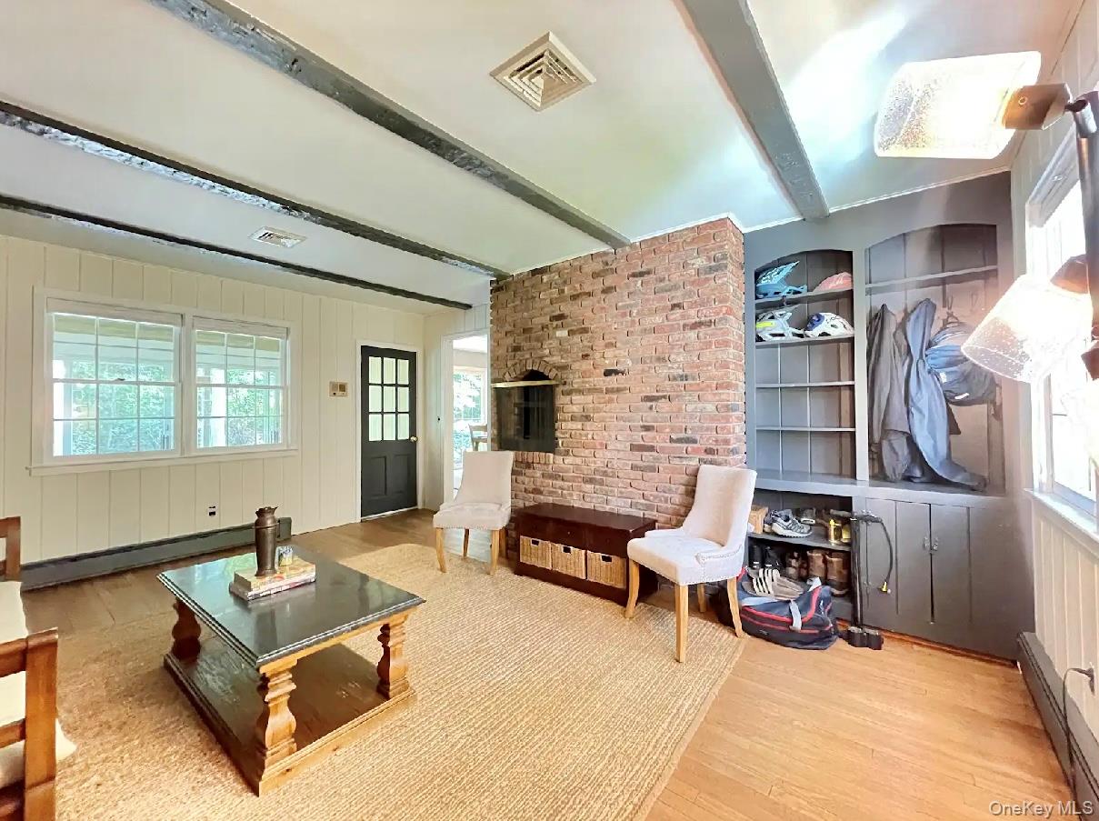 #16 photo, 185 QUAKER Path, 东长岛 East Setauket , NY 11733