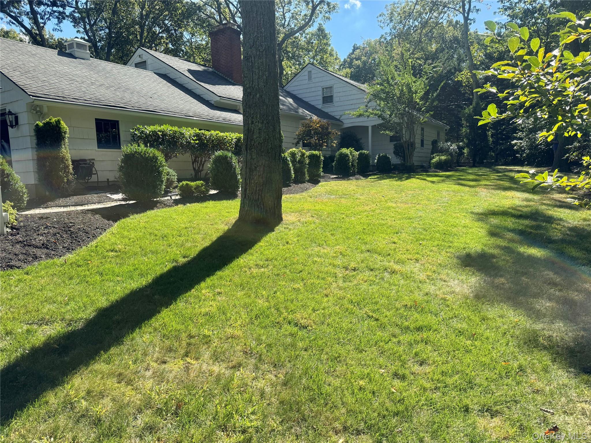 #2 photo, 185 QUAKER Path, 东长岛 East Setauket , NY 11733