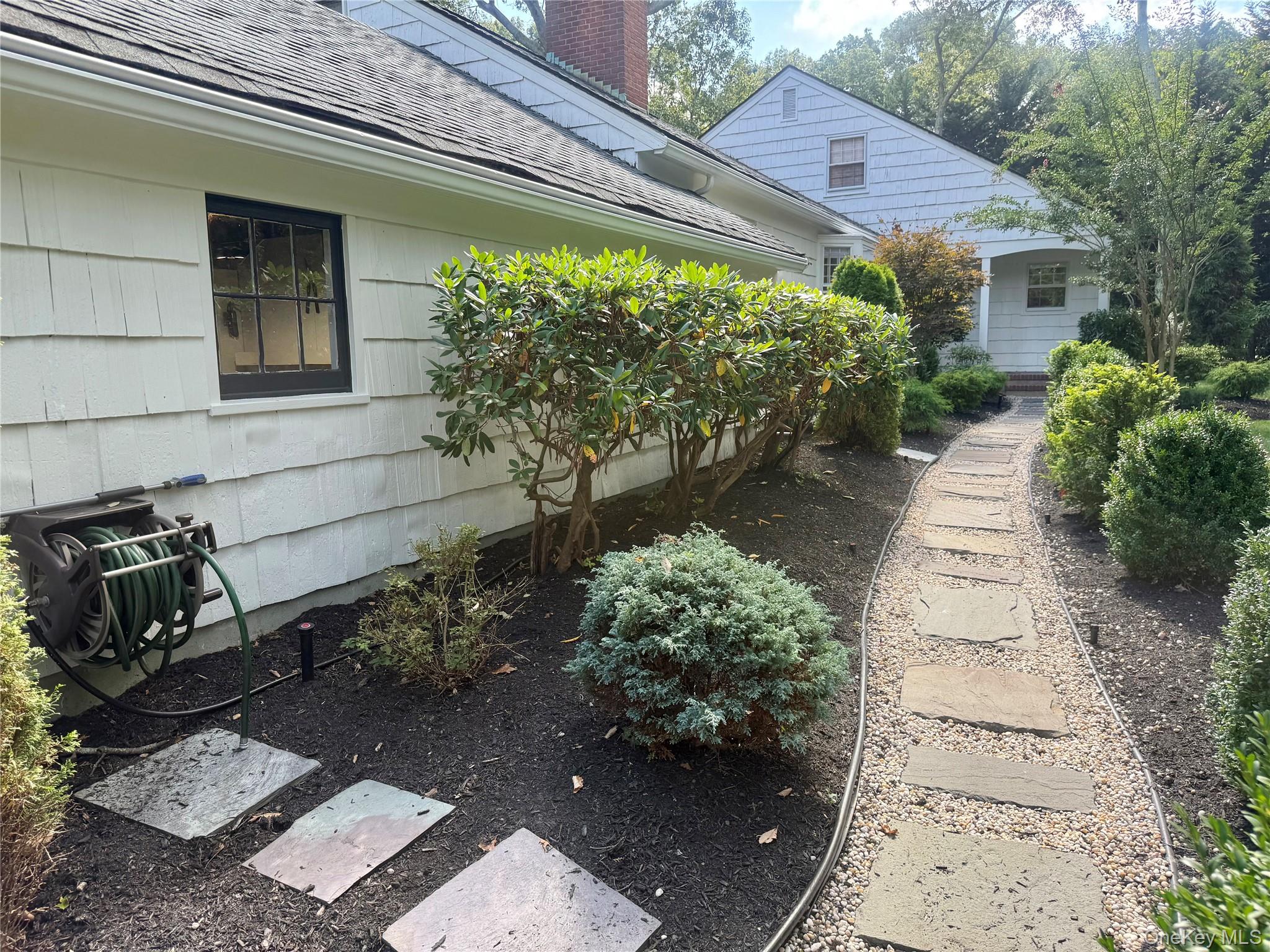 #6 photo, 185 QUAKER Path, 东长岛 East Setauket , NY 11733