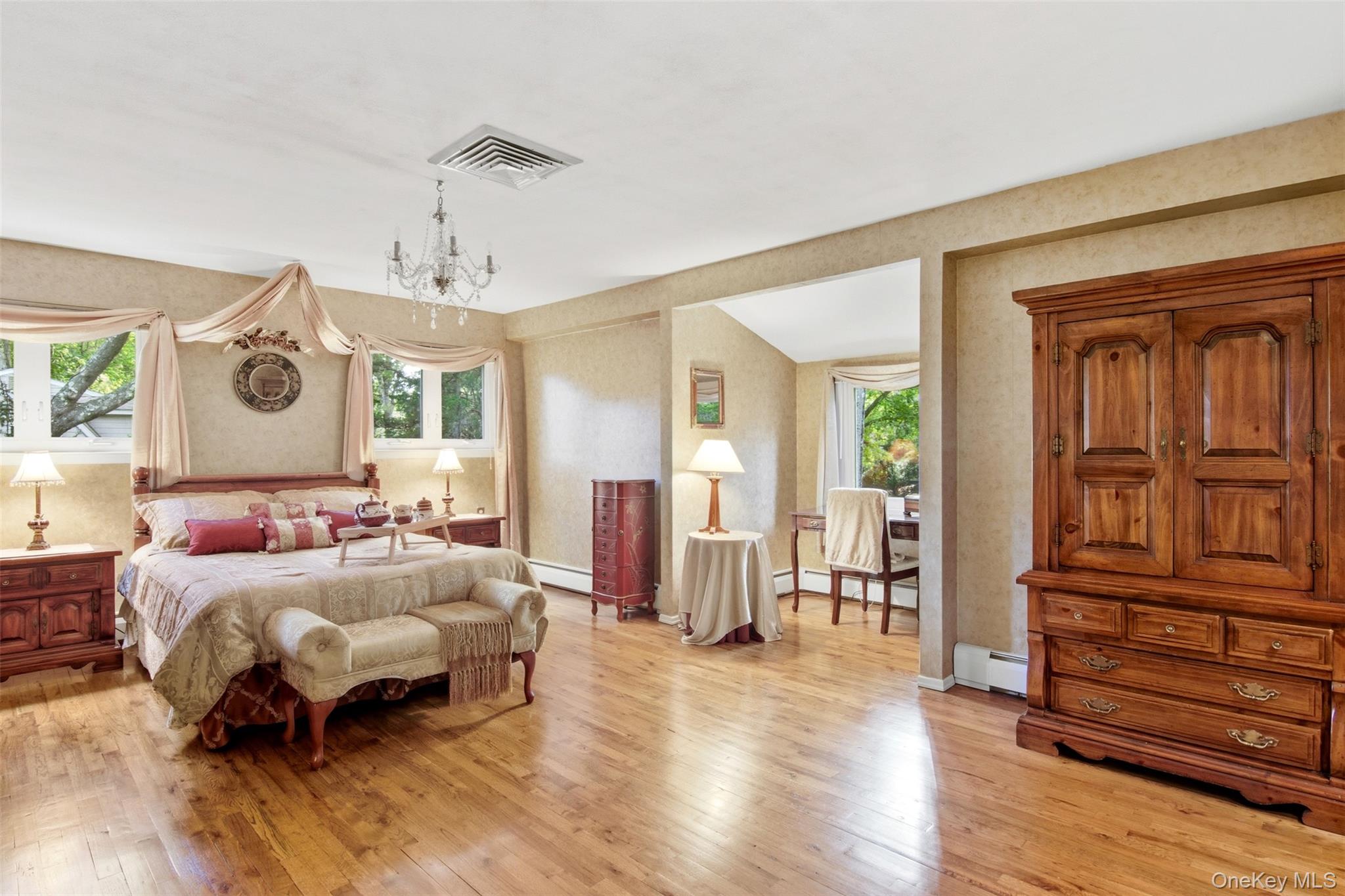 #13 photo, 8 Tanager Lane, Northport , NY 11768