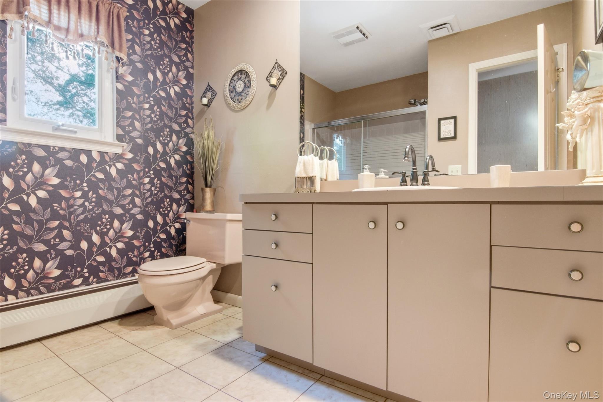 #19 photo, 8 Tanager Lane, Northport , NY 11768