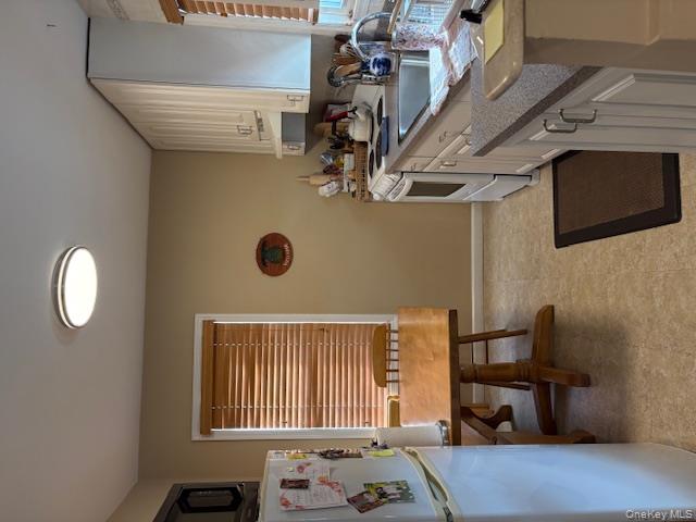 #8 photo, 60 Monroe Street, Lynbrook , NY 11563