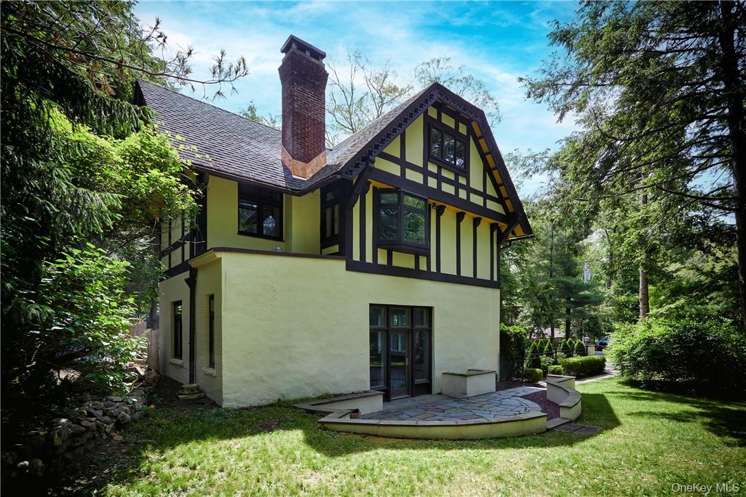 #11 photo, 8 Old Park Road, Tuxedo Park , NY 10987