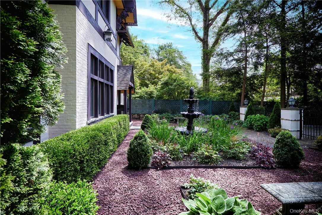 #3 photo, 8 Old Park Road, Tuxedo Park , NY 10987