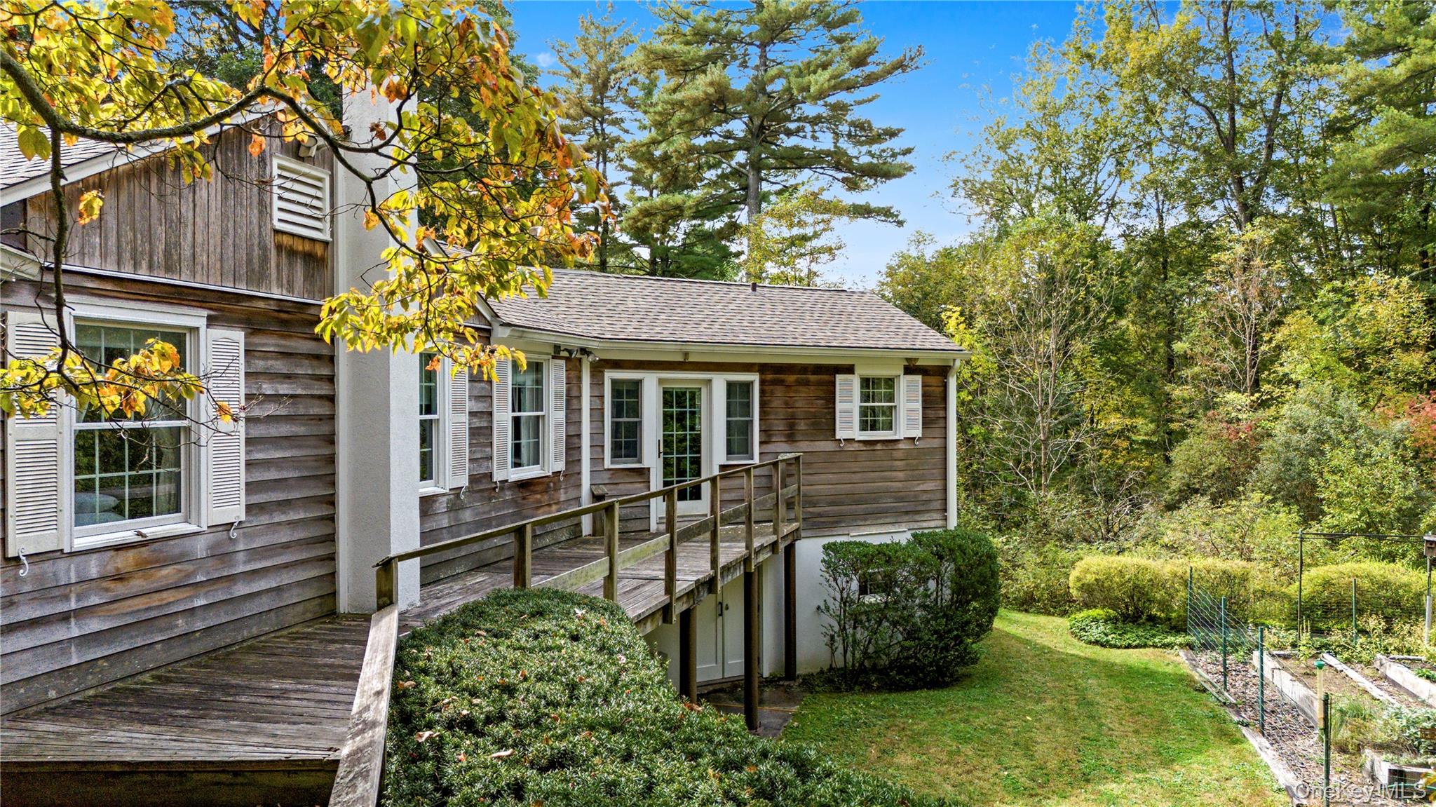 #13 photo, 40 Baylis Lane, Bedford , NY 10506