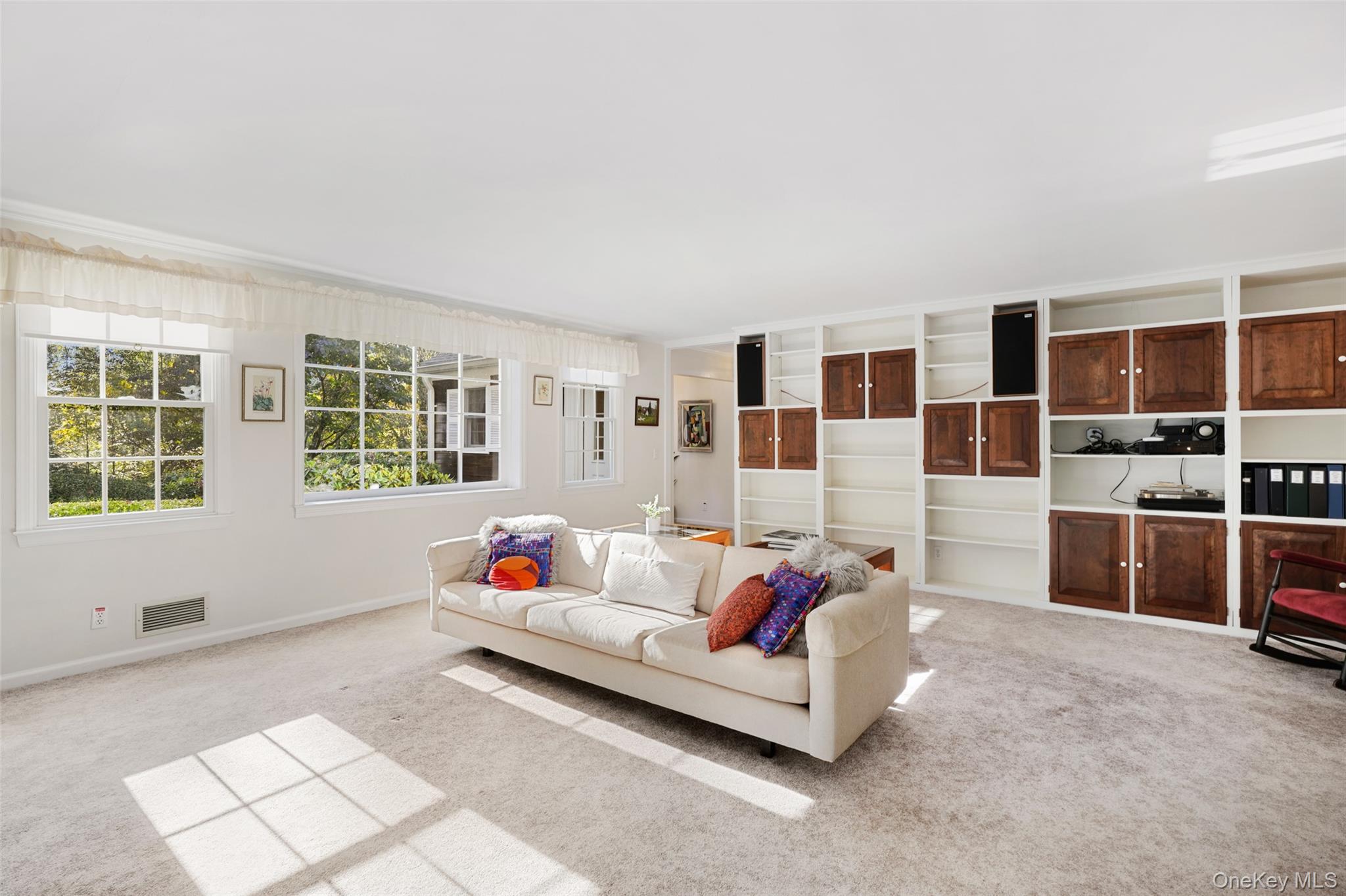 #17 photo, 40 Baylis Lane, Bedford , NY 10506