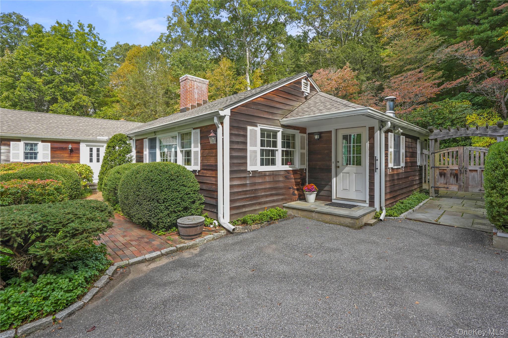 #4 photo, 40 Baylis Lane, Bedford , NY 10506