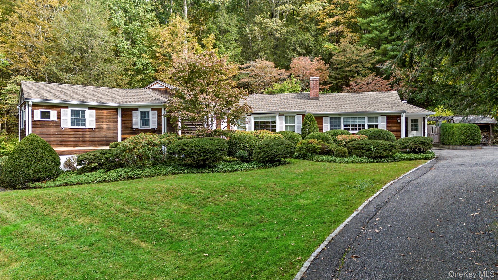 #9 photo, 40 Baylis Lane, Bedford , NY 10506