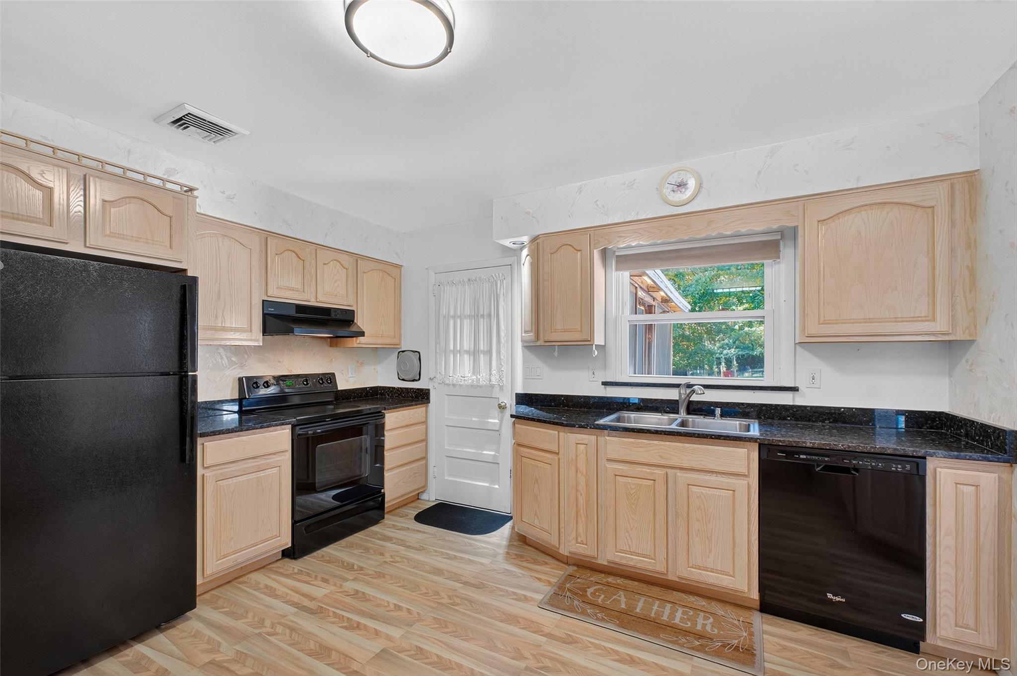 #14 photo, 97 Friendly Road, Mahopac , NY 10541