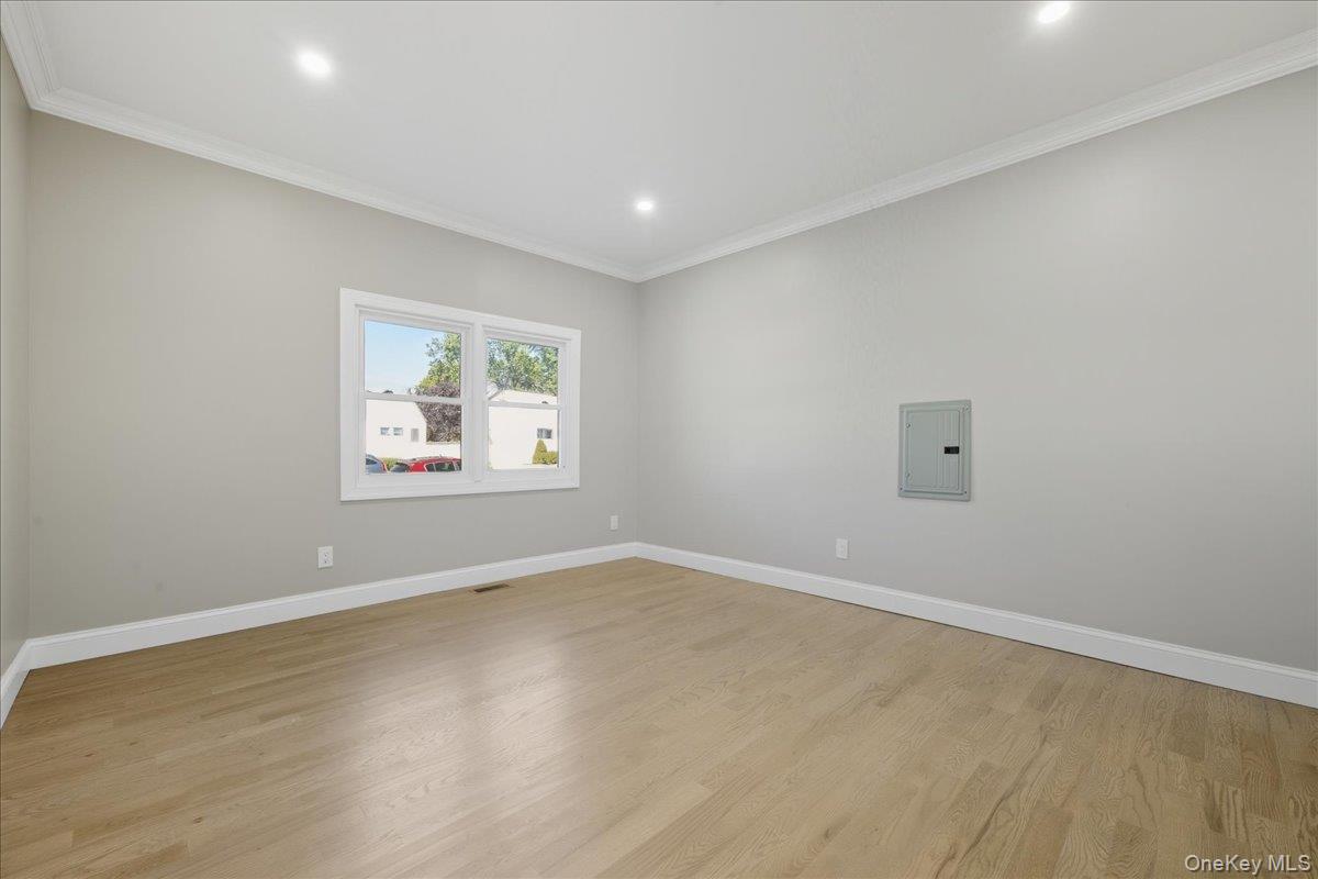 #14 photo, 15 cottage  blvd, Hicksville , NY 11801