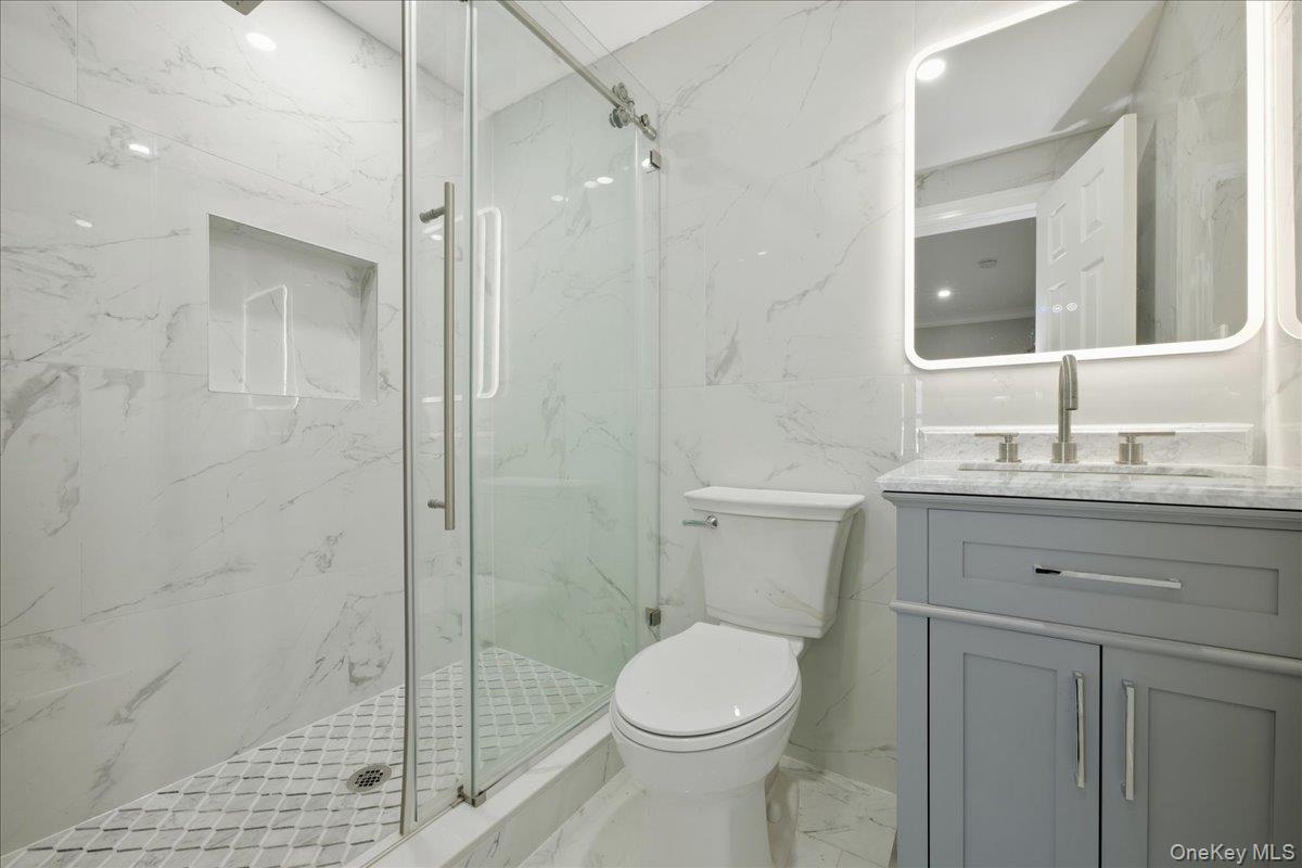 #16 photo, 15 cottage  blvd, Hicksville , NY 11801