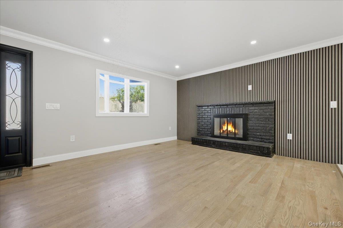 #4 photo, 15 cottage  blvd, Hicksville , NY 11801