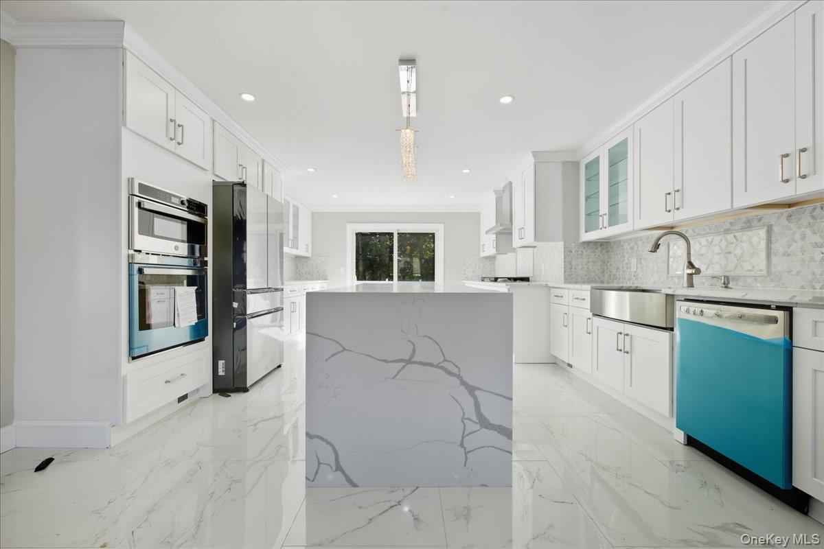 #7 photo, 15 cottage  blvd, Hicksville , NY 11801