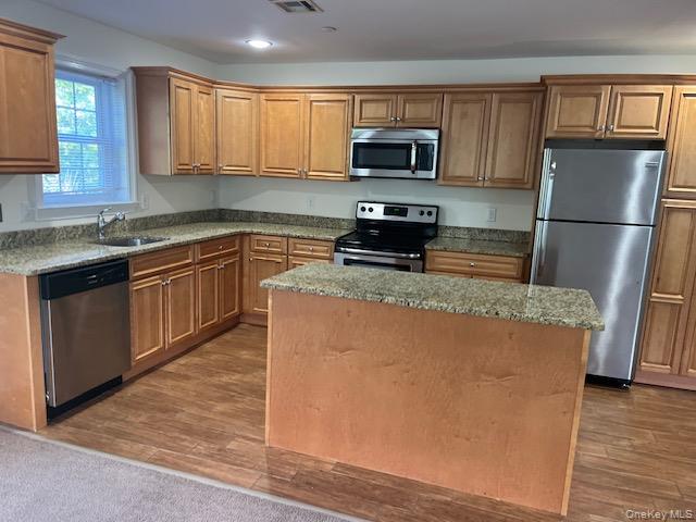 #2 photo, 18 Grace Marie Court Road, サフォーク郡 West Babylon , NY 11704