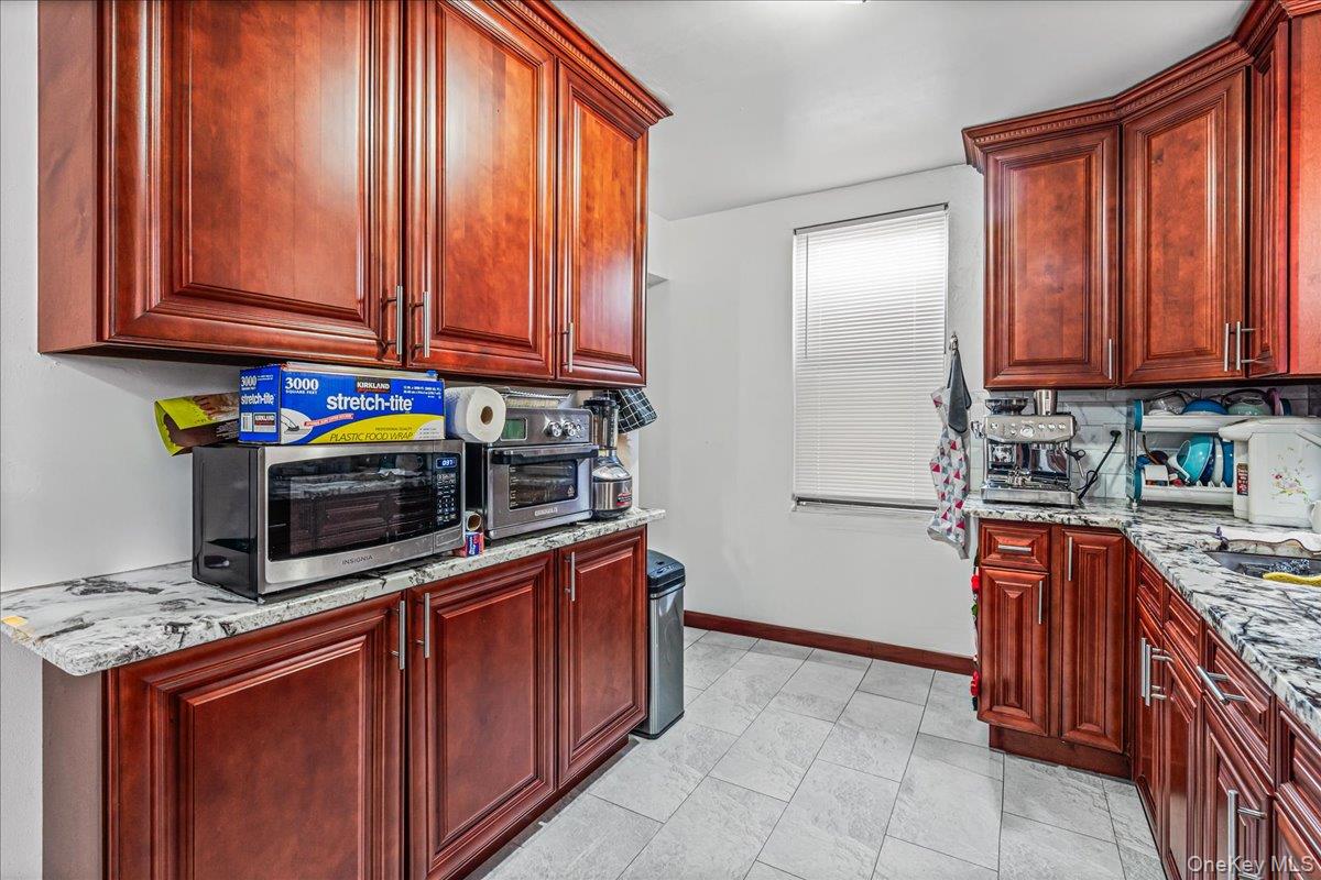 #9 photo, 34-49 110th Street, クイーンズ区 Corona , NY 11368