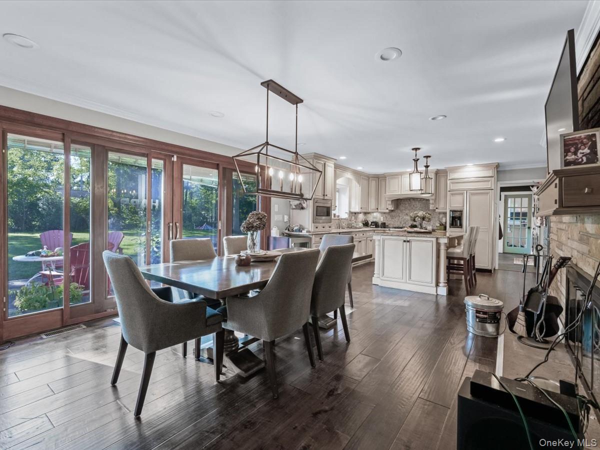 #10 photo, 28 S Pinelake Drive, Patchogue , NY 11772