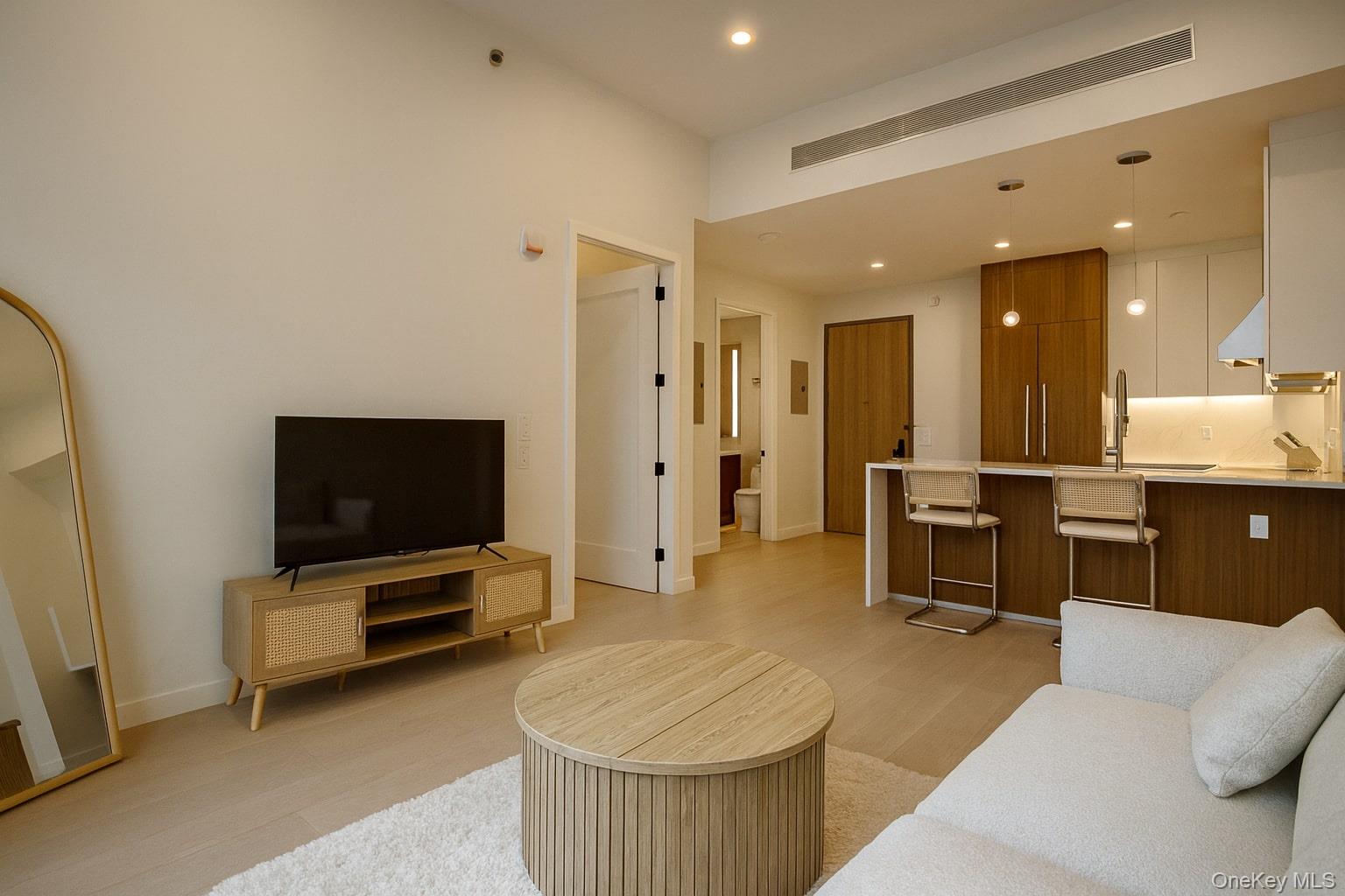 #4 photo, 35-32 Leavitt St, クイーンズ区 Flushing , NY 11354