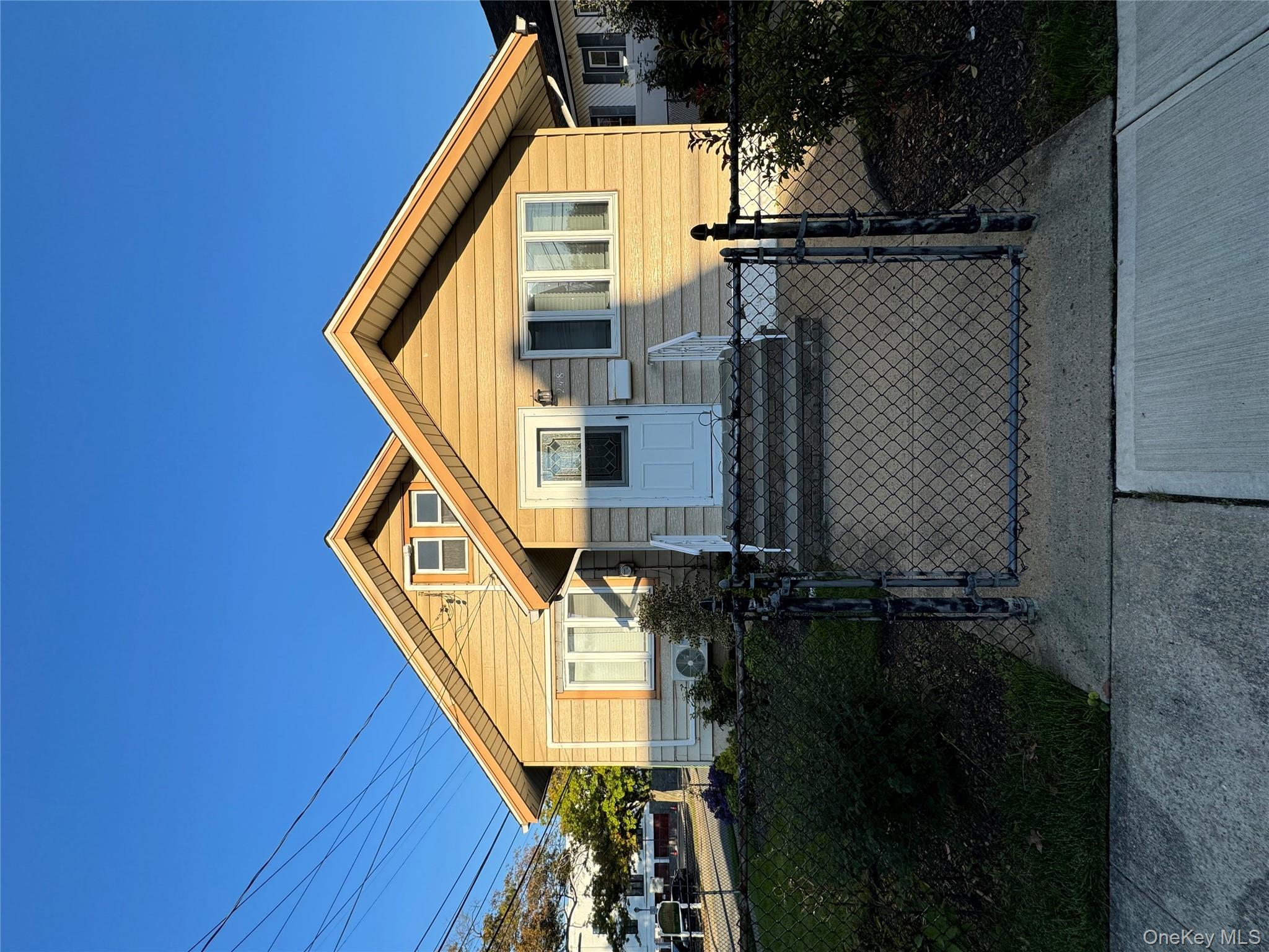 #4 photo, 248 Fulton Street, ナッソー郡 Westbury , NY 11590