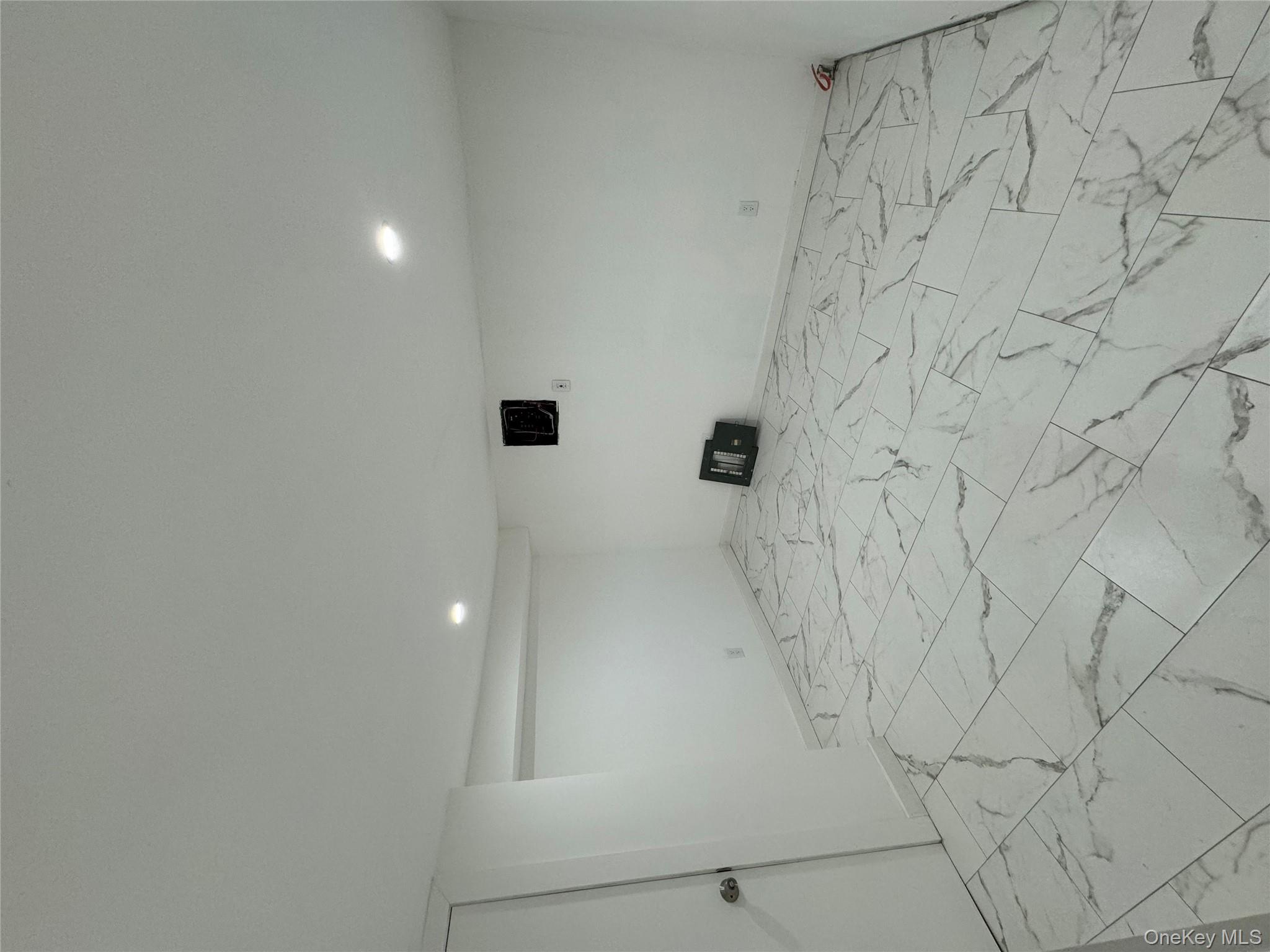 #9 photo, 248 Fulton Street, ナッソー郡 Westbury , NY 11590