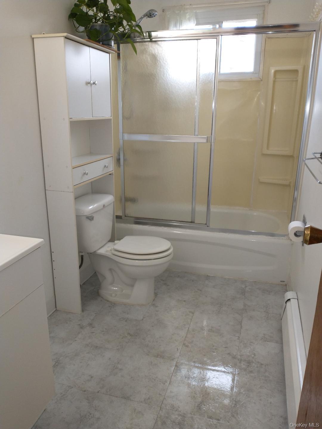 #6 photo, 540 Oak Street, Copiague , NY 11726