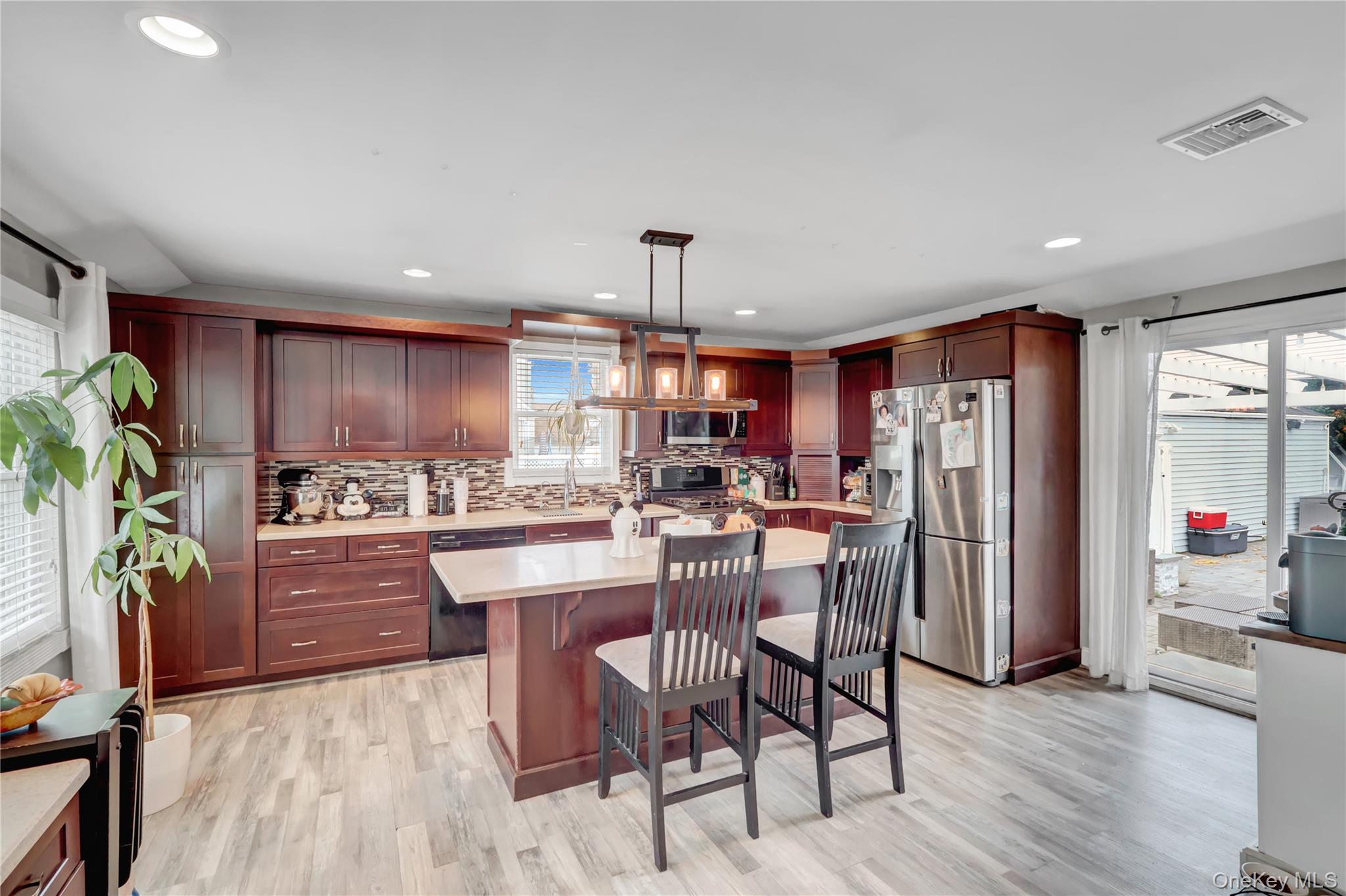 #10 photo, 89 Marie Street, Lindenhurst , NY 11757